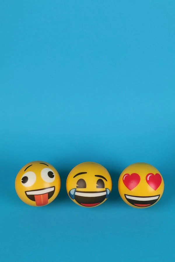 best emojis for flirting